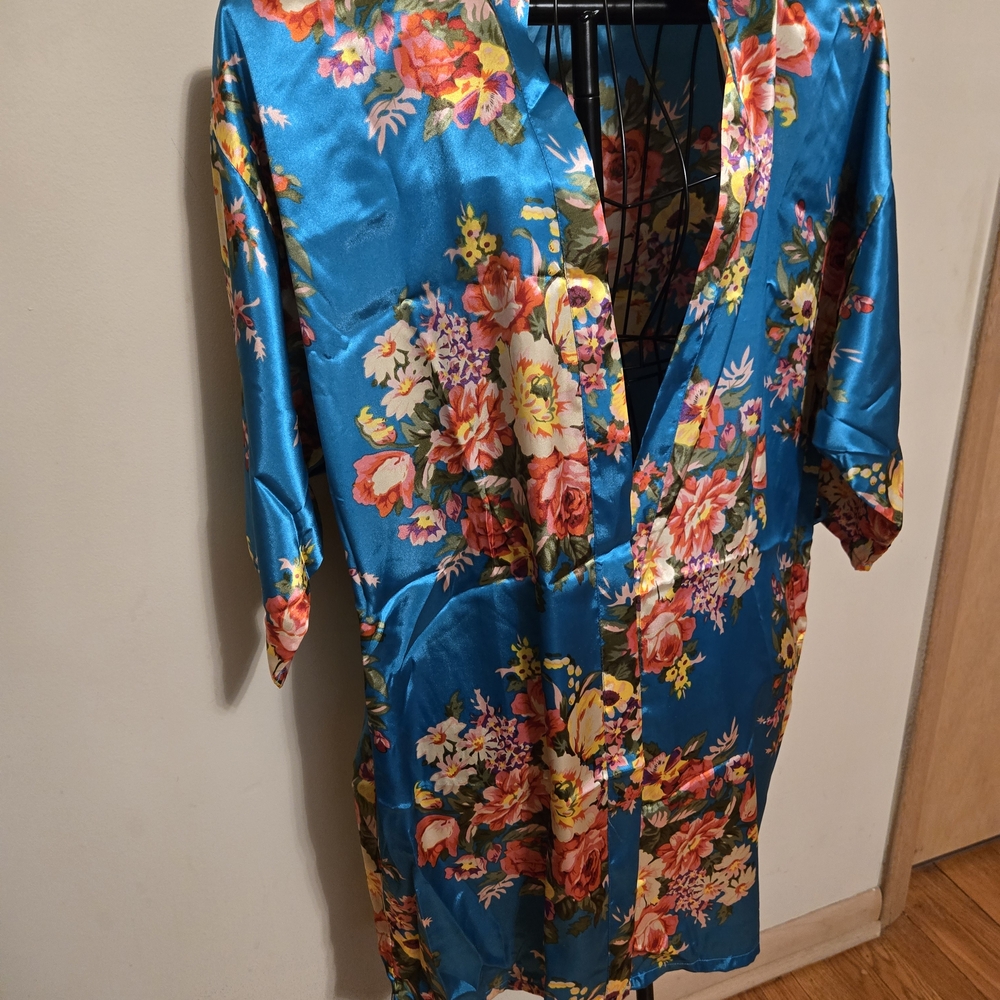 Turquoise Floral Satin Kimono Robe